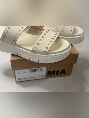 MIA Lexi-S Double Band Studded Eyelet Platform Slide Sandals 9M